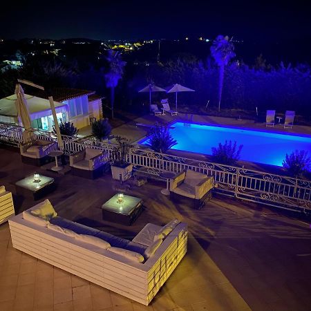 Villa Teresa سان كورّادو دي فووري المظهر الخارجي الصورة