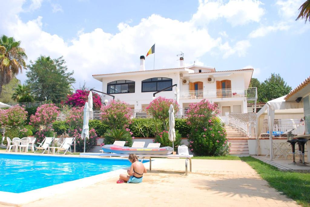 Villa Teresa سان كورّادو دي فووري المظهر الخارجي الصورة