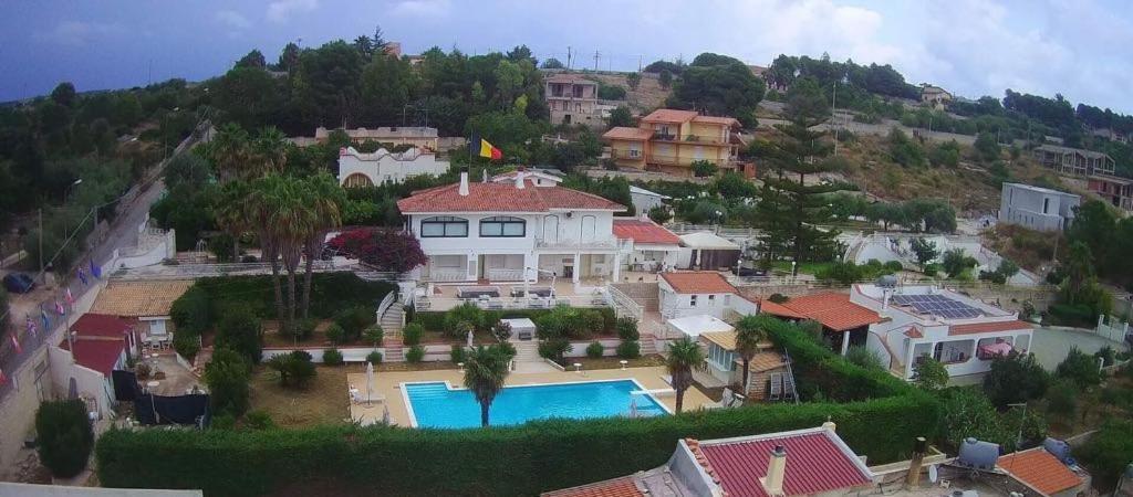 Villa Teresa سان كورّادو دي فووري المظهر الخارجي الصورة