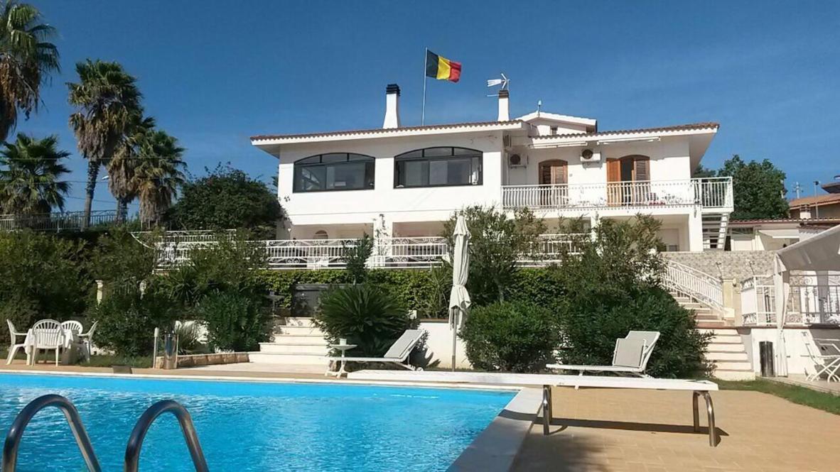 Villa Teresa سان كورّادو دي فووري المظهر الخارجي الصورة